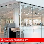 ویترین شیشه ای فروشگاه